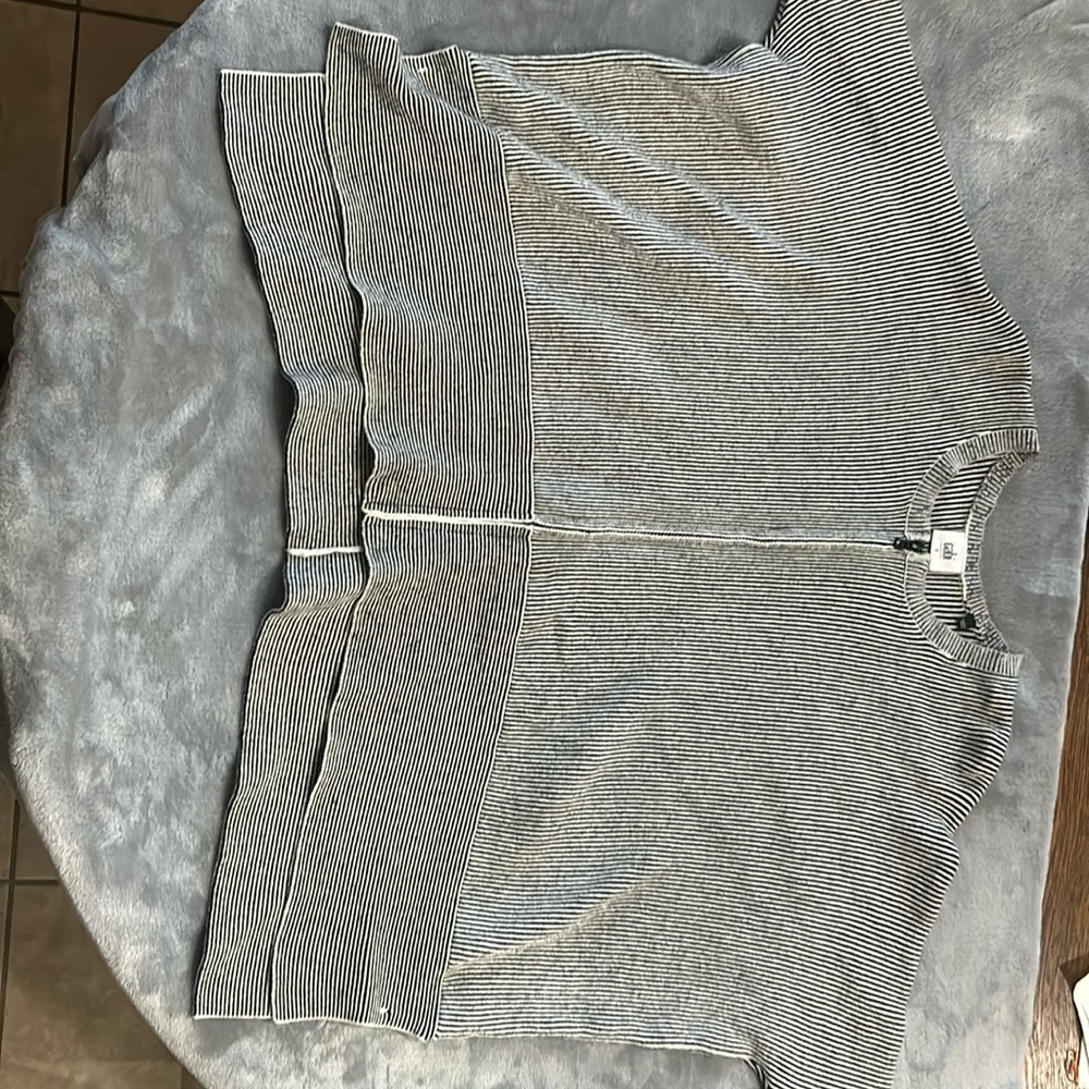 Cabo oversized zipper top small